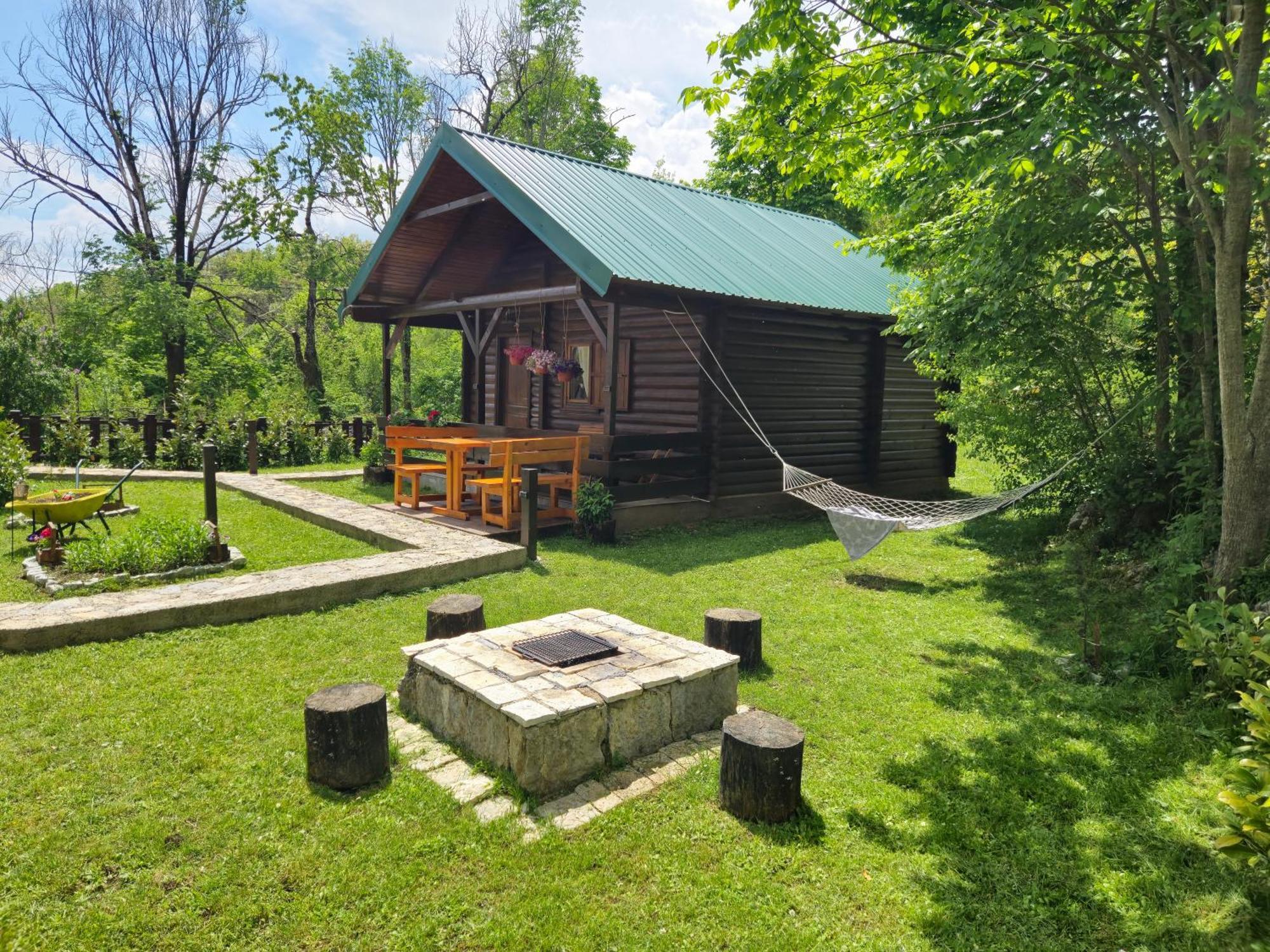 סטינג'ה Cabin House Dubovik מראה חיצוני תמונה